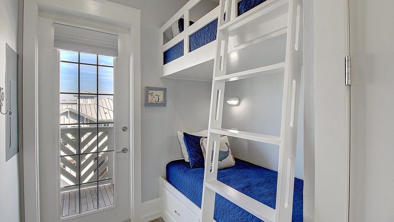 Photo of Bedroom in Cinnamon Shore