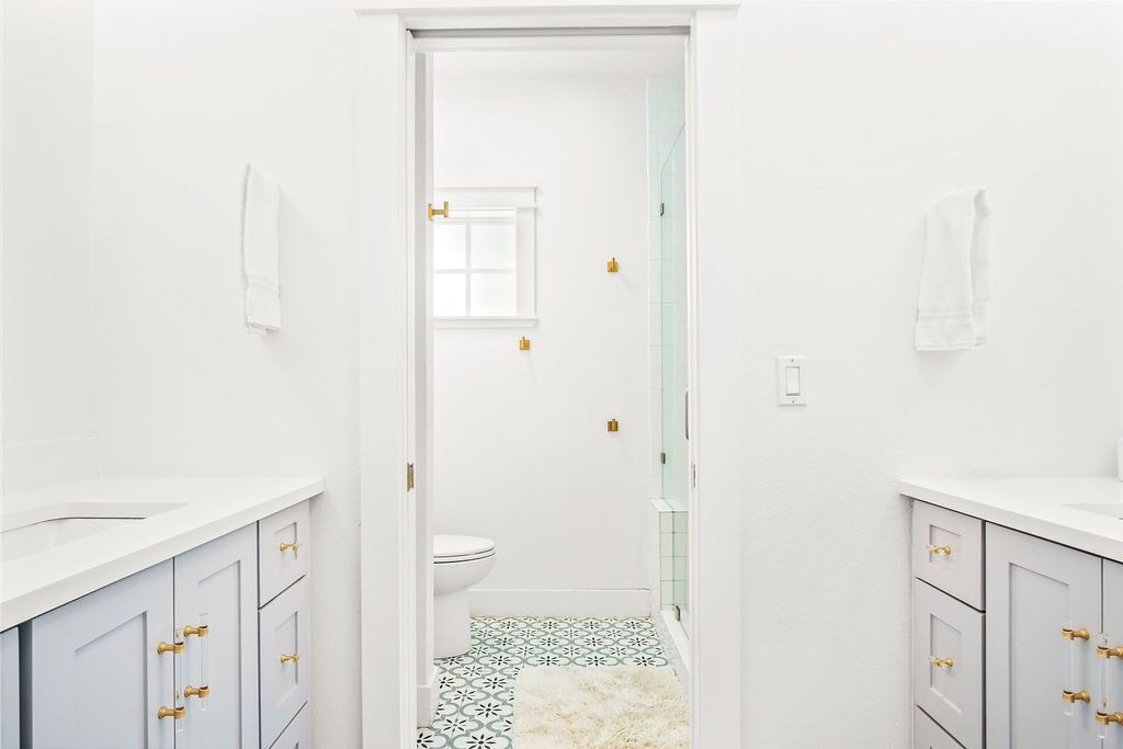 Photo of Bathroom in Cinnamon Shore