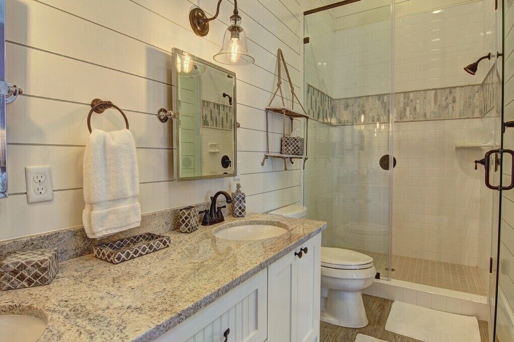 Photo of Bathroom in Cinnamon Shore