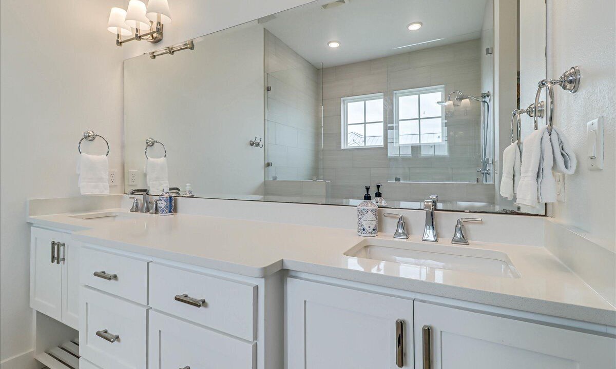 Photo of Bathroom in Cinnamon Shore