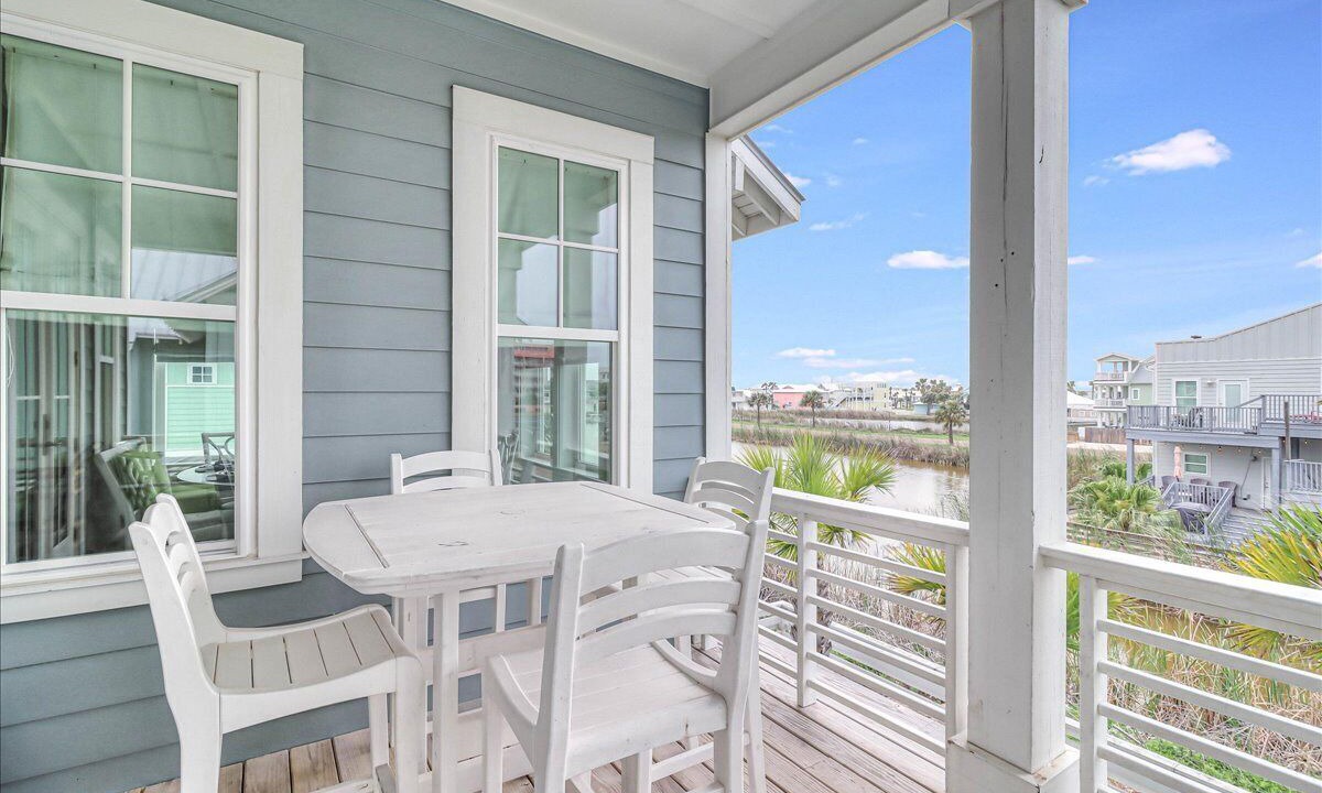 Photo of Patio Balcony in Cinnamon Shore