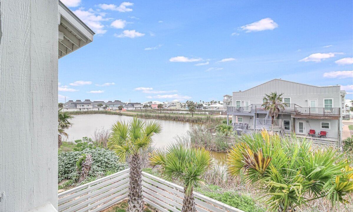 Photo of Patio Balcony in Cinnamon Shore