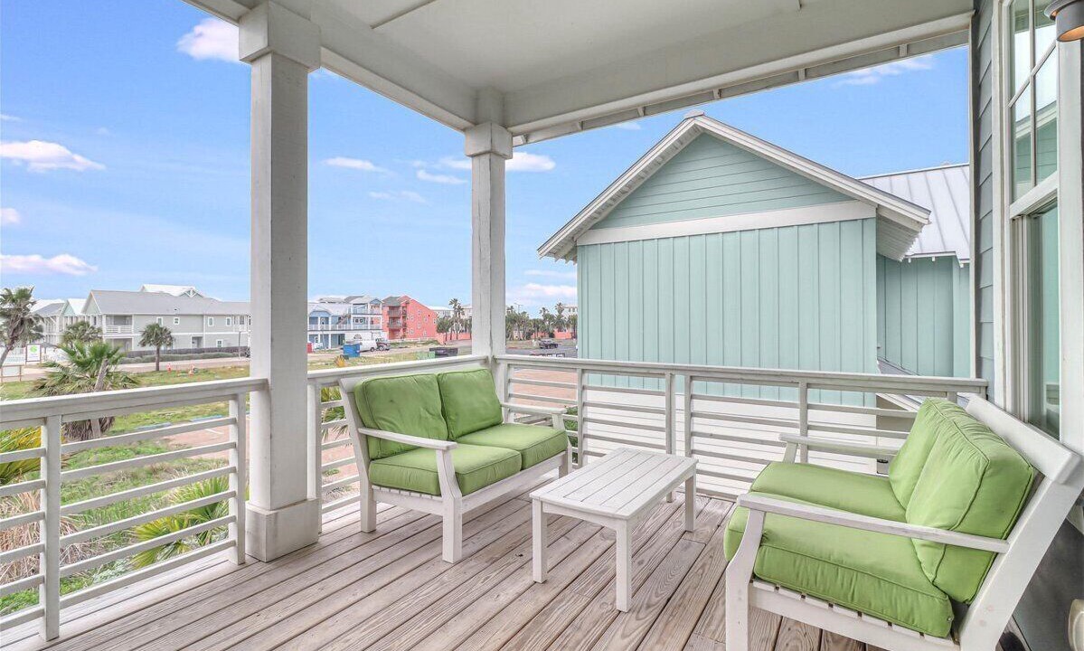 Photo of Patio Balcony in Cinnamon Shore