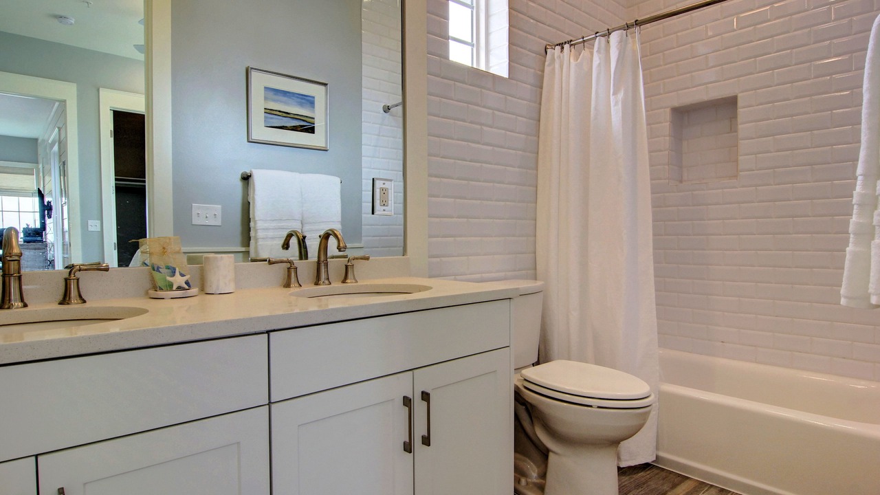 Photo of Bathroom in Cinnamon Shore