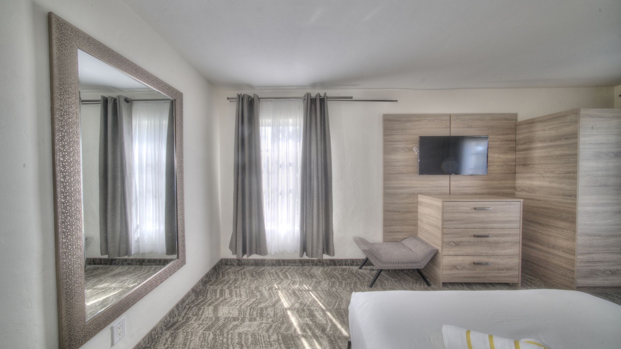 Photo of Bedroom in Pompano Beach