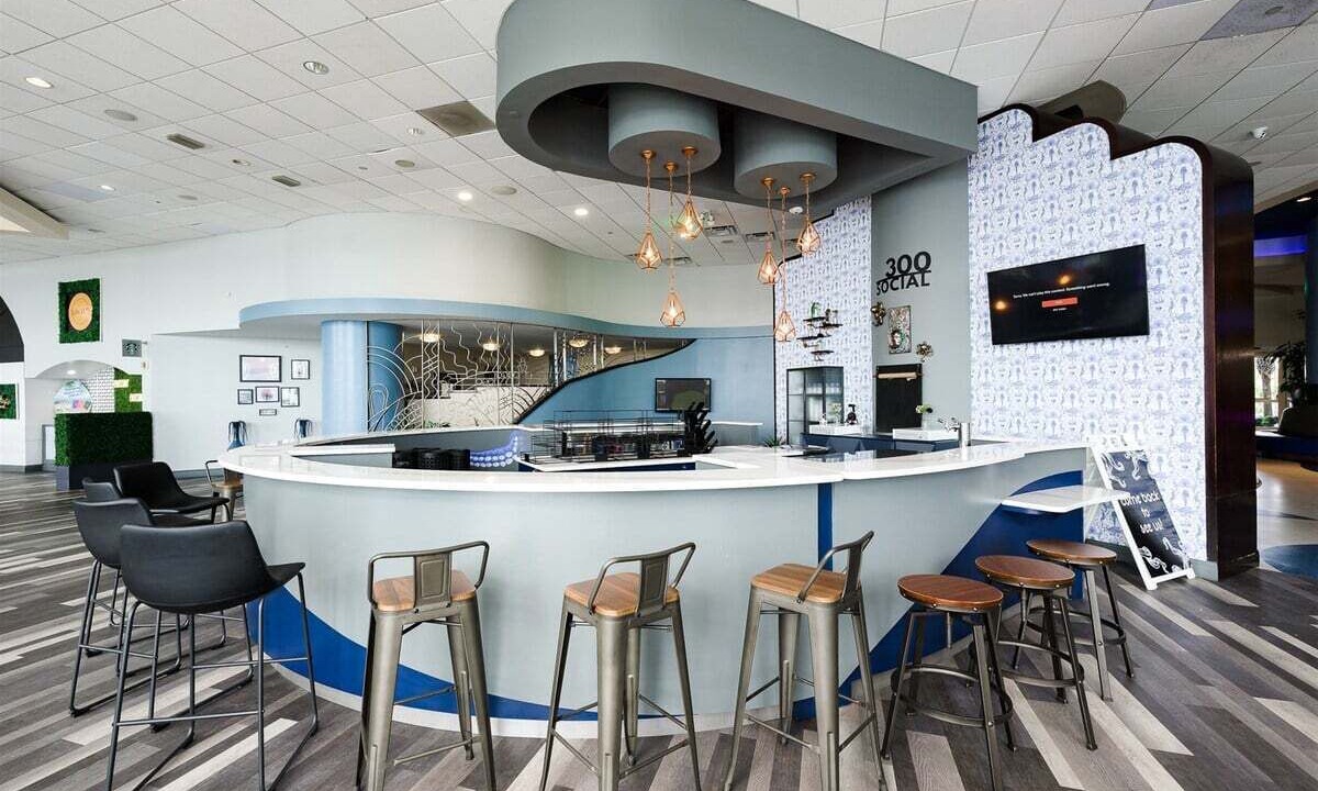 Photo of Others in Brush - Stewarts