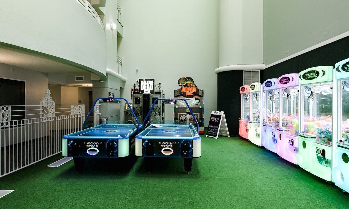 Photo of Others in Brush - Stewarts