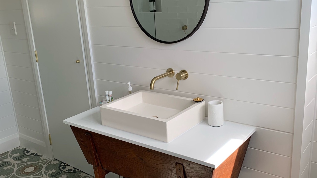 Photo of Bathroom in Aberdare