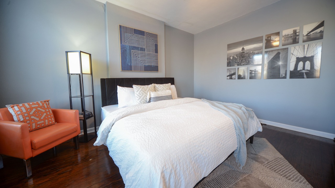 Photo of Bedroom in Southwest Garden
