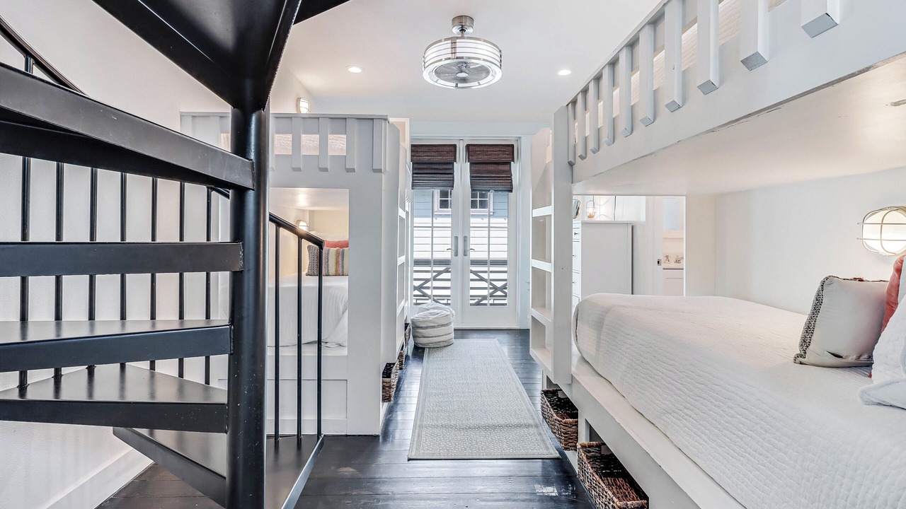 Photo of Bedroom in Cinnamon Shore