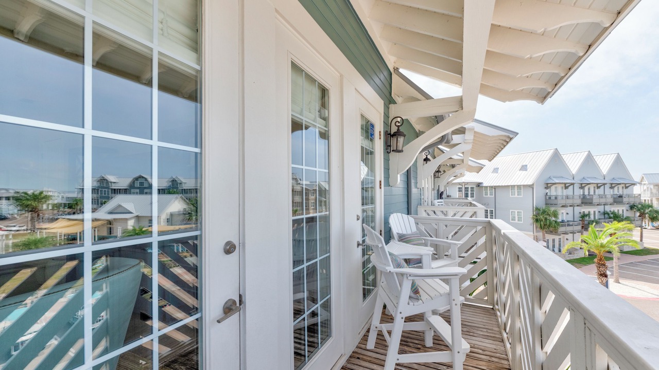 Photo of Patio Balcony in Cinnamon Shore
