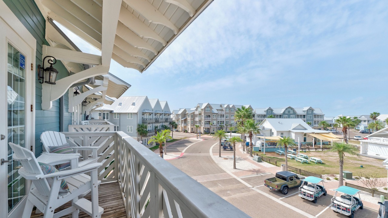 Photo of Patio Balcony in Cinnamon Shore