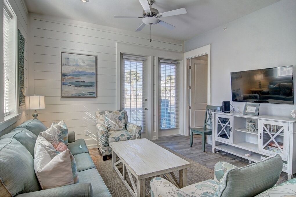 Photo of Livingroom in Cinnamon Shore