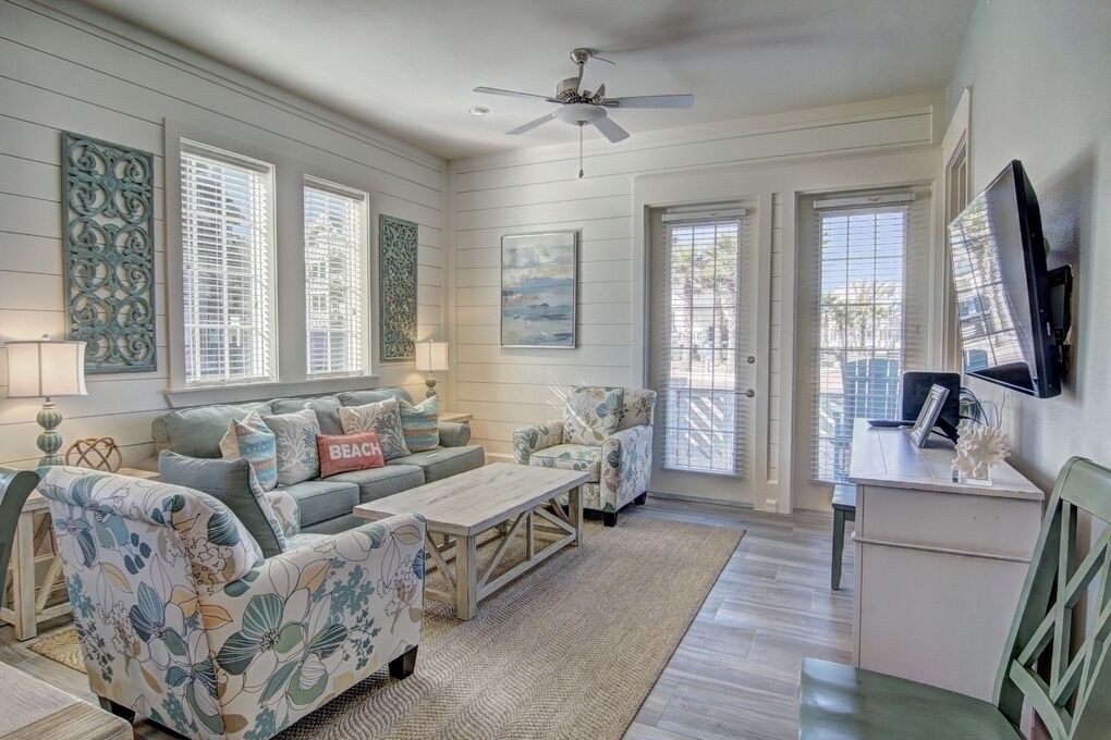 Photo of Livingroom in Cinnamon Shore