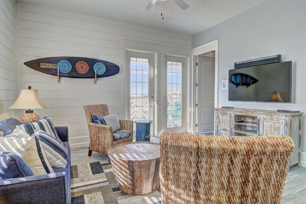 Photo of Livingroom in Cinnamon Shore