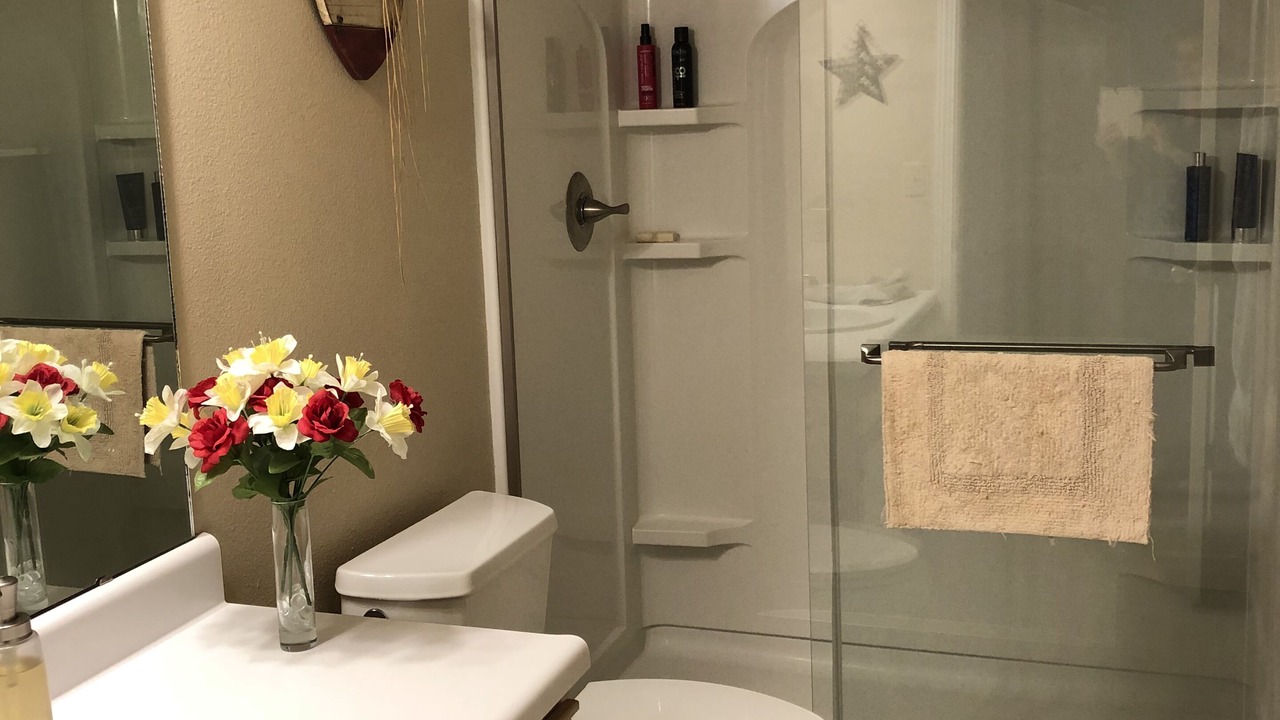 Photo of Bathroom in Table Rock