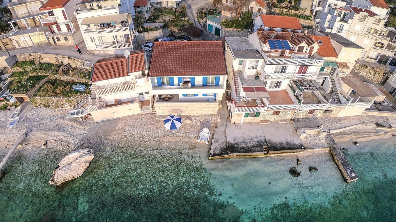 Photo of Others in Brist