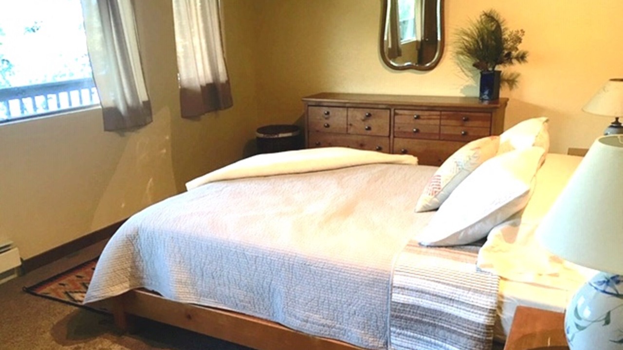 Photo of Bedroom in Bigfork