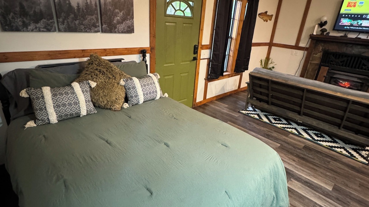 Photo of Bedroom in Broken Bow