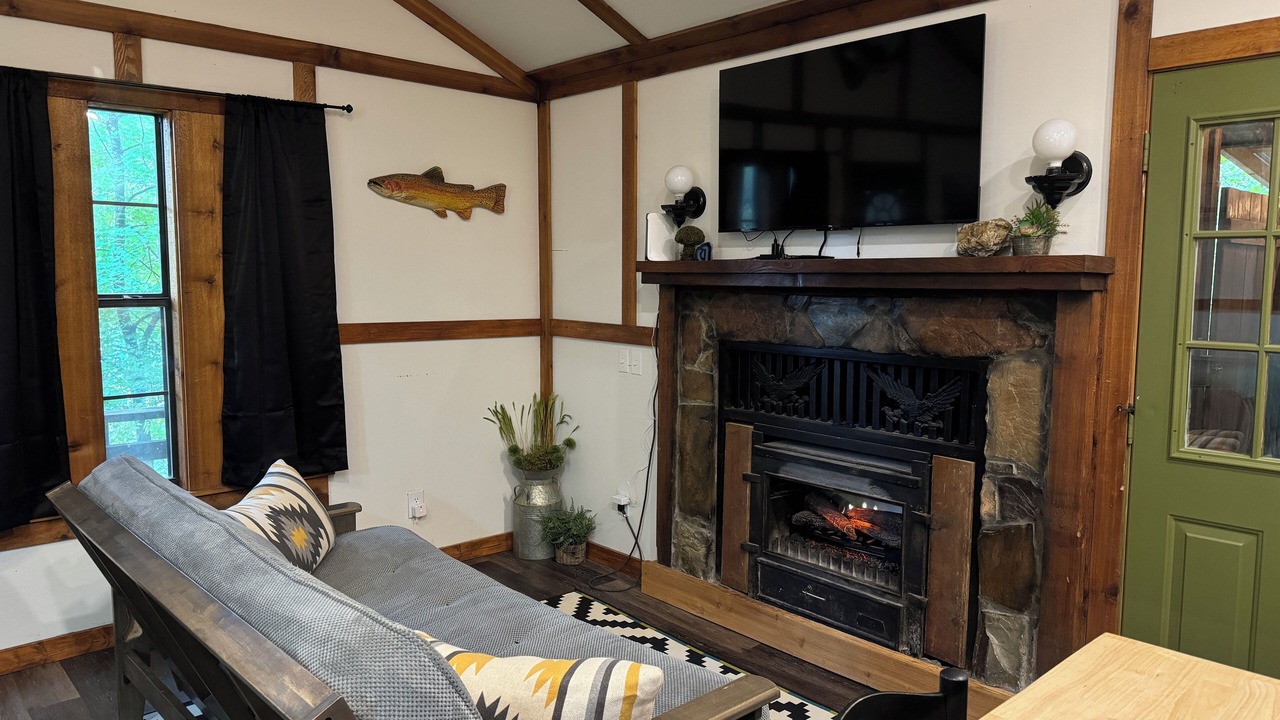 Photo of Livingroom in Broken Bow