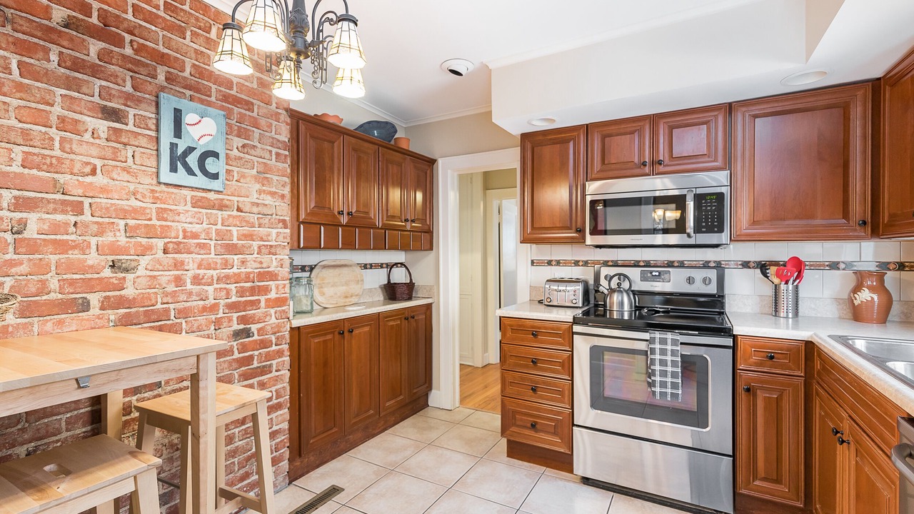 Photo of Kitchen in West Plaza