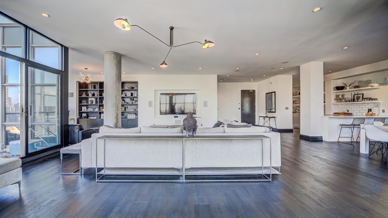 Photo of Livingroom in Wellington Place