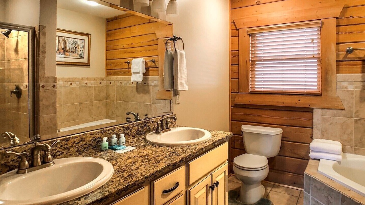 Photo of Bathroom in Sunset Cove