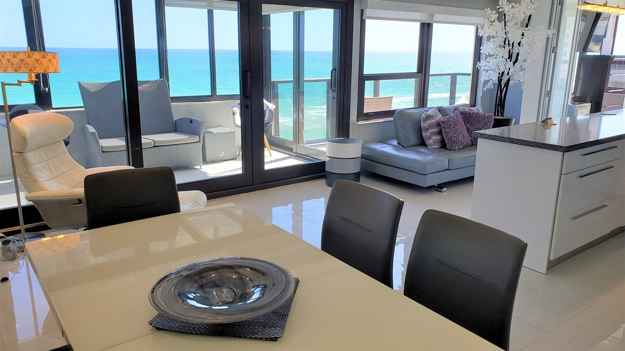 Photo of Others in Mid Beach