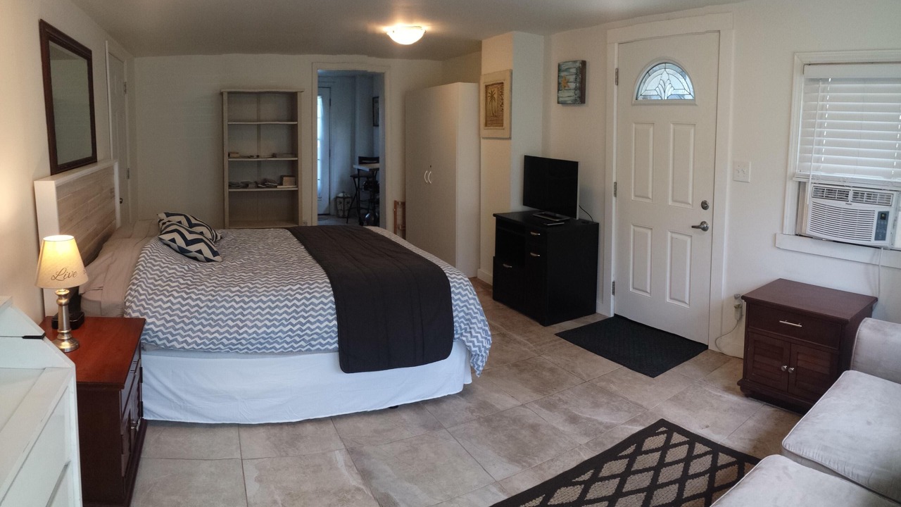 Photo of Bedroom in Surfside Beach