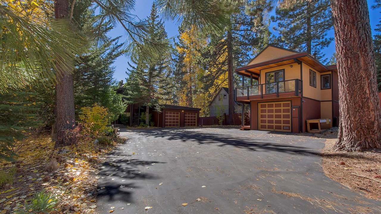 Photo of Others in Tahoe Vista