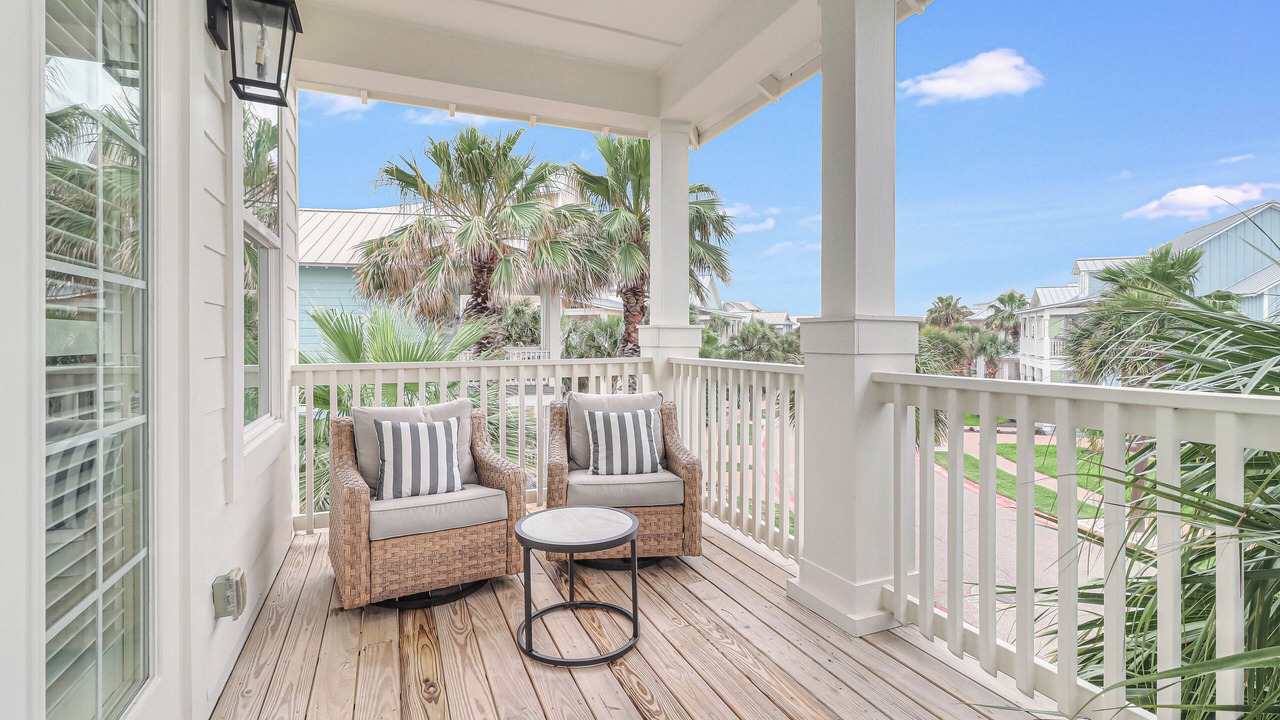 Photo of Patio Balcony in Cinnamon Shore