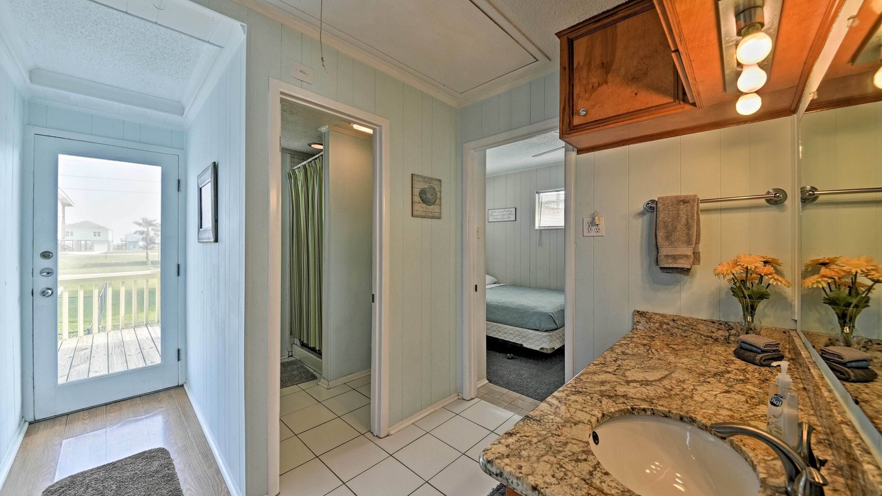 Photo of Bathroom in Terramar Beach