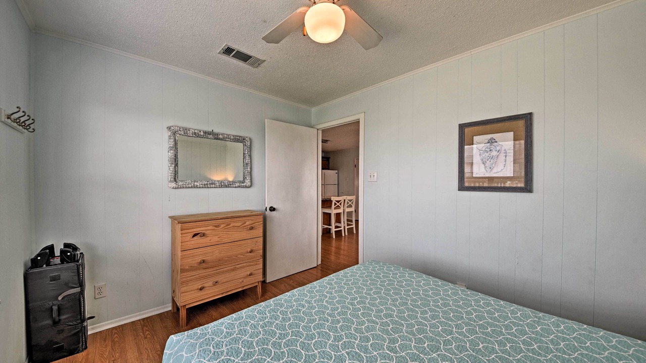 Photo of Bedroom in Terramar Beach