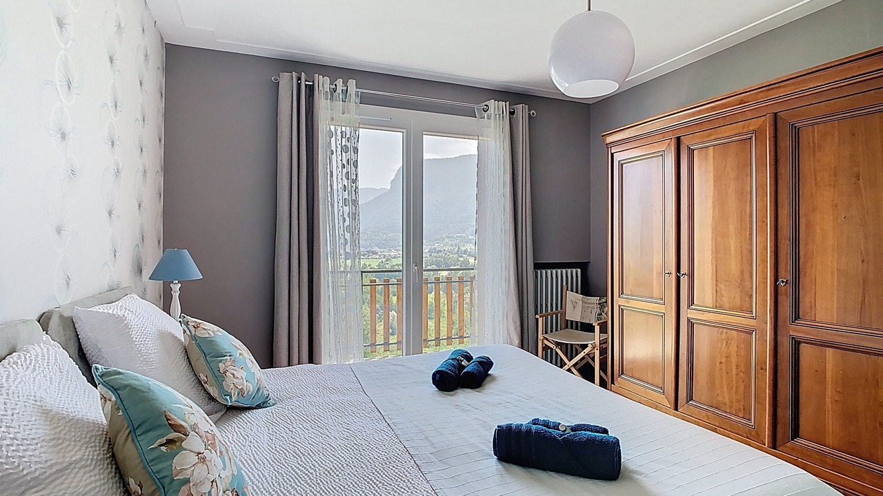 Photo of Bedroom in Saint-Laurent-du-Pont