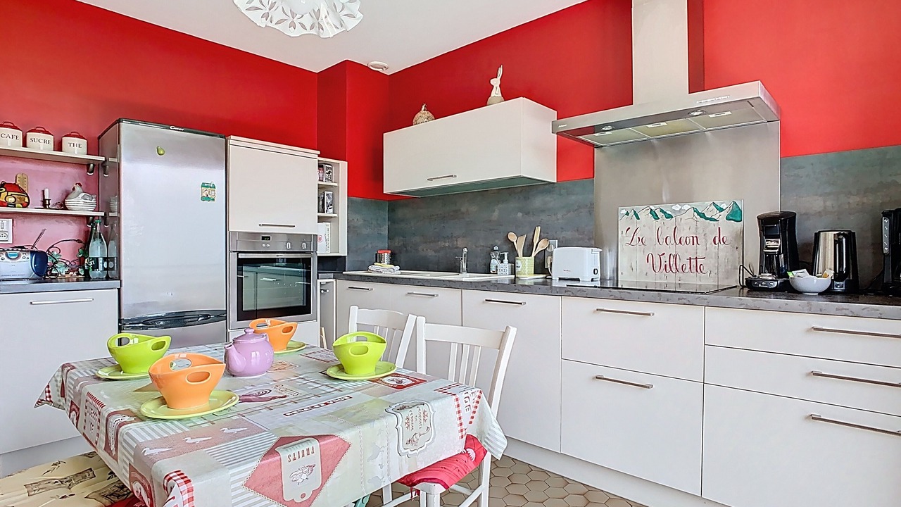Photo of Kitchen in Saint-Laurent-du-Pont