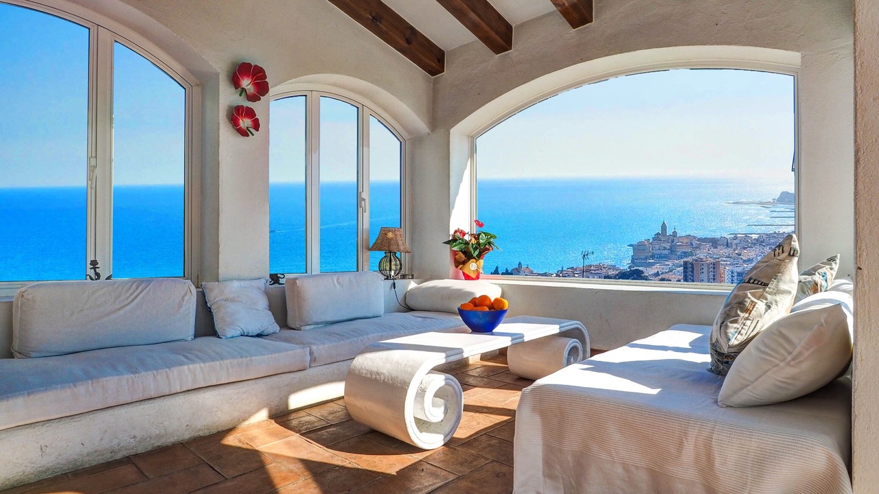 Photo of Others in Sitges