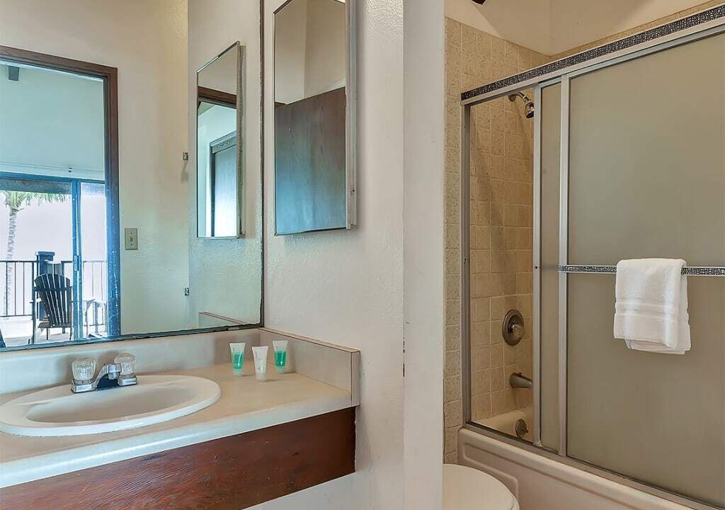 Photo of Bathroom in Kaunakakai