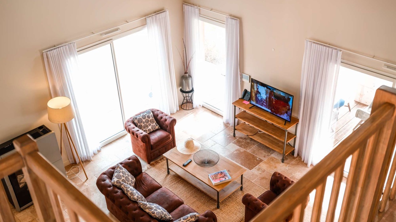 Photo of Livingroom in Castelnau-de-Montmiral
