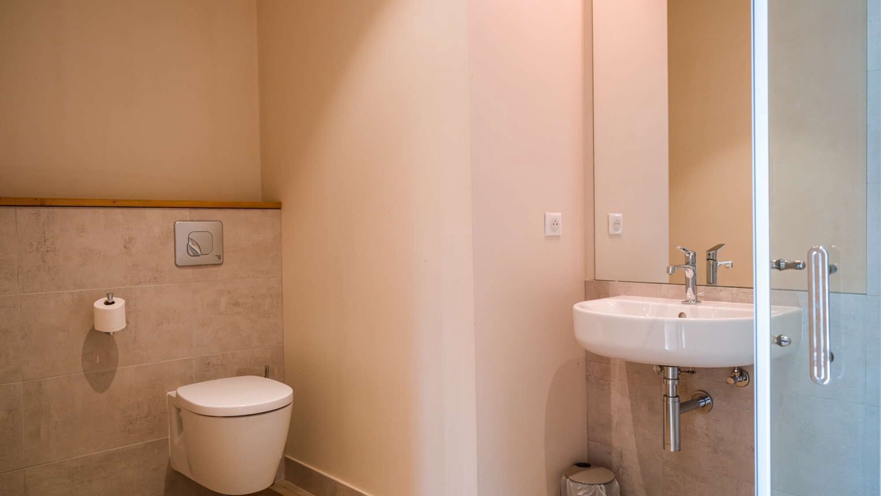 Photo of Bathroom in Castelnau-de-Montmiral
