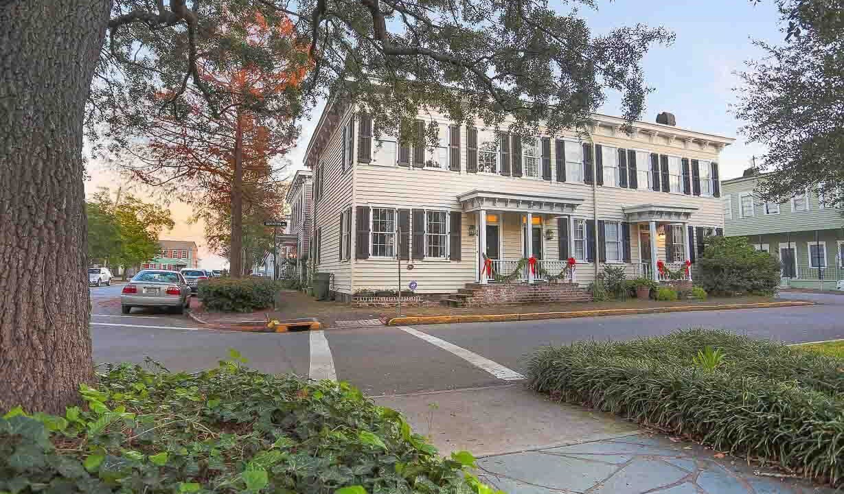 Photo of Others in Historic District - North