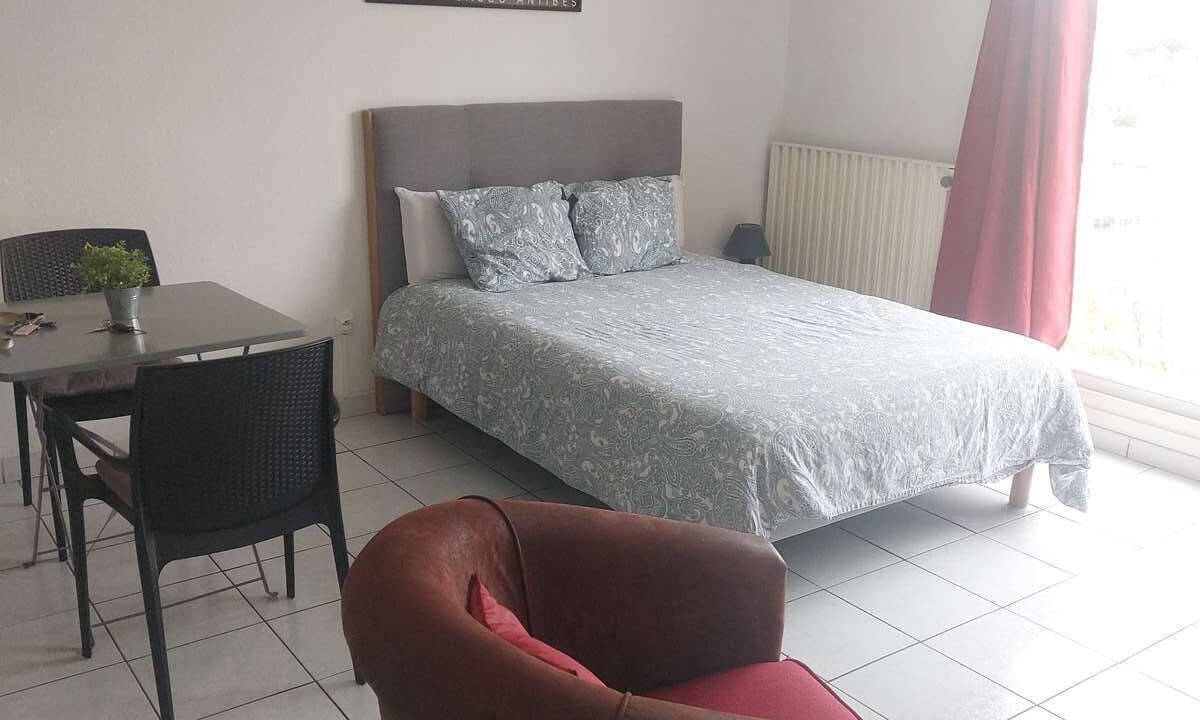 Photo of Bedroom in Bas-Vernet