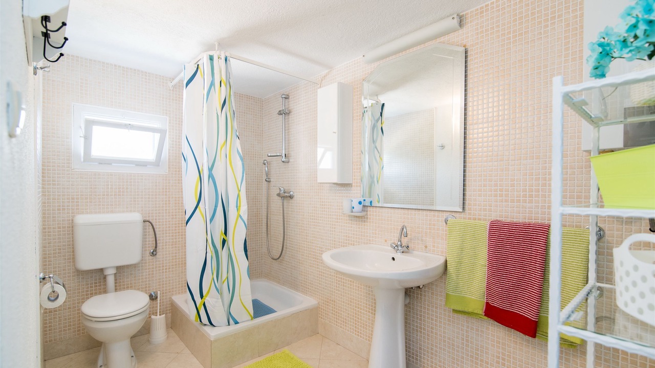 Photo of Bathroom in Praznica