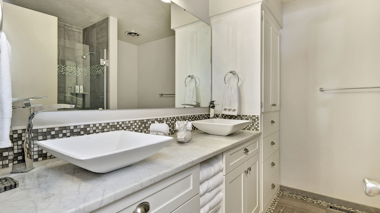 Photo of Bathroom in Winstead Park