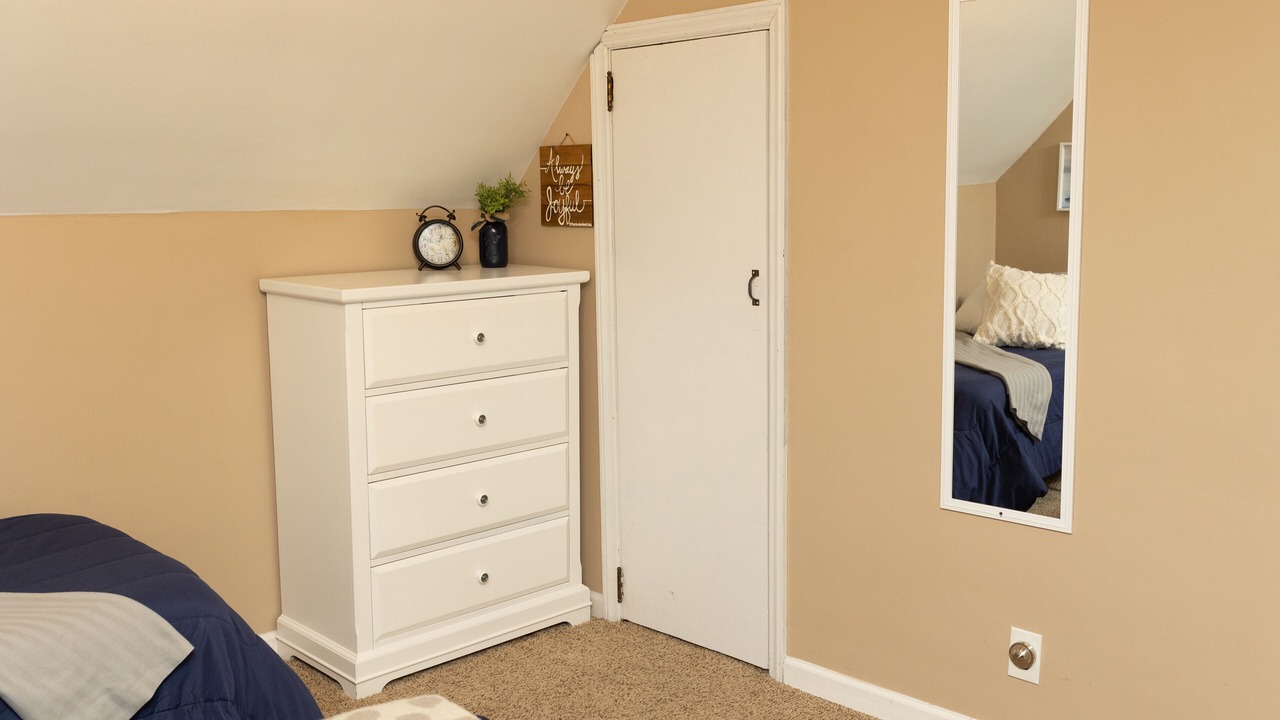 Photo of Bedroom in Brownstown
