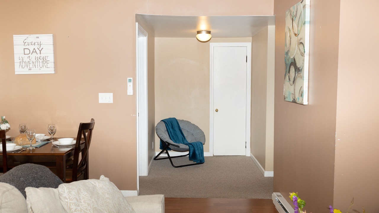 Photo of Livingroom in Brownstown