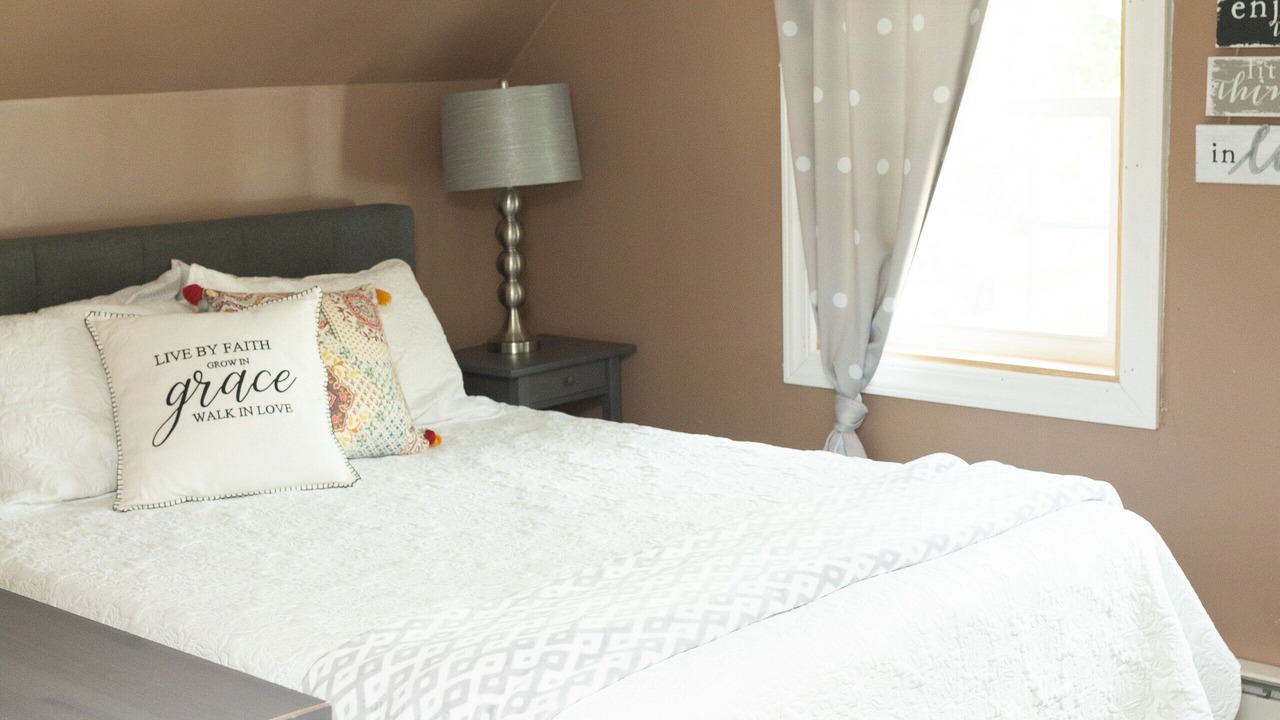 Photo of Bedroom in Brownstown