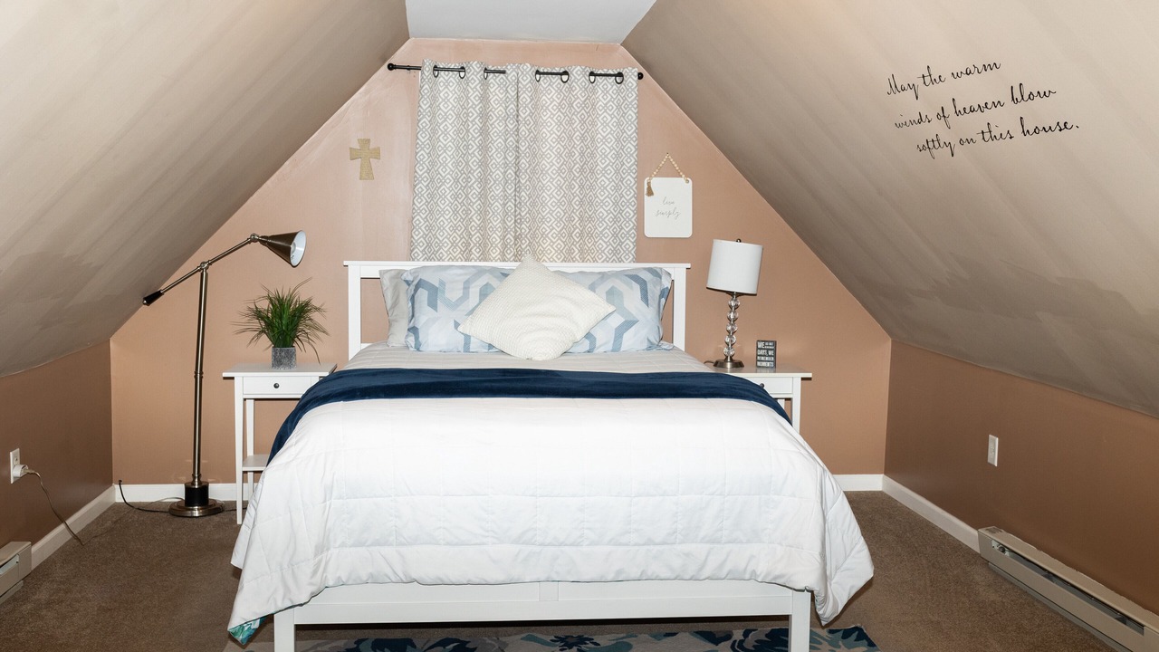 Photo of Bedroom in Brownstown