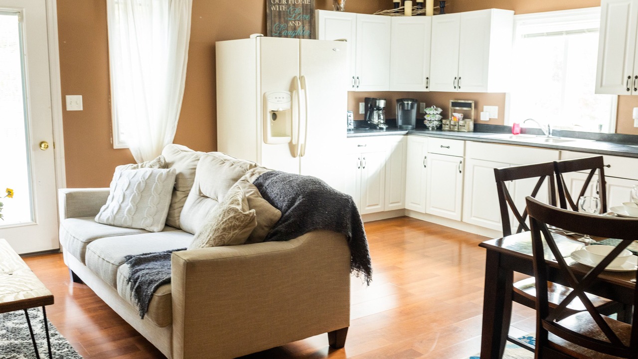 Photo of Livingroom in Brownstown