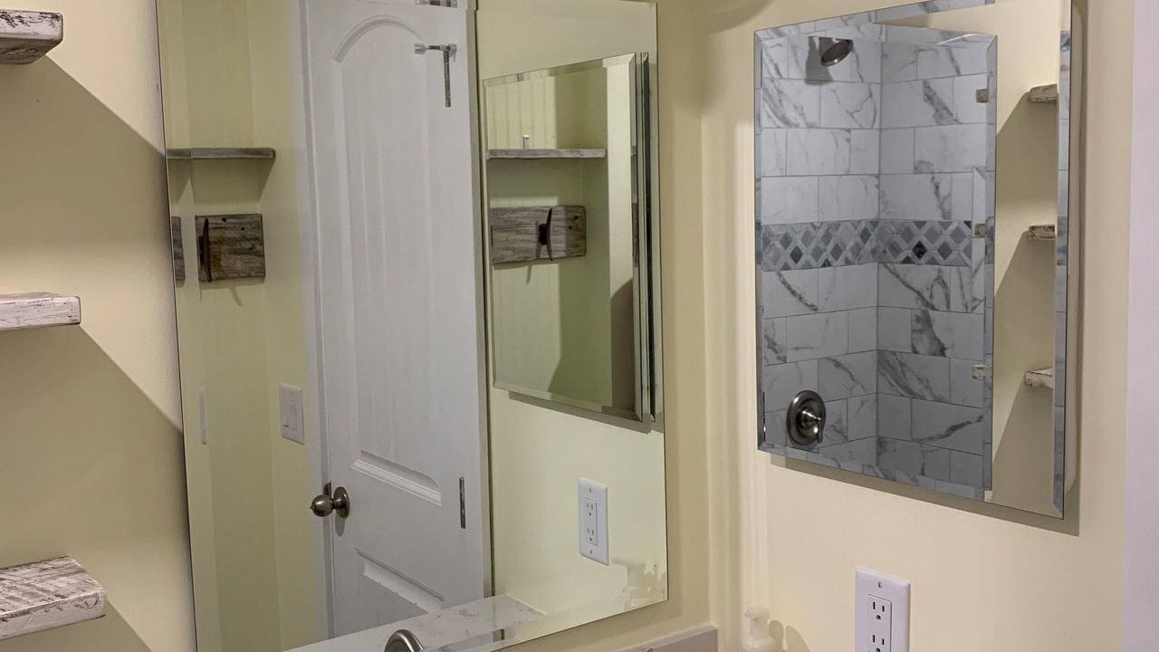 Photo of Bathroom in Folly Field