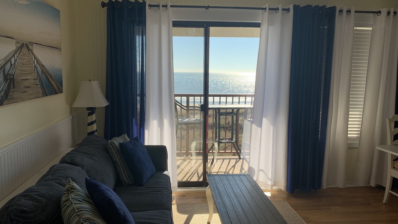 Photo of Livingroom in Folly Field